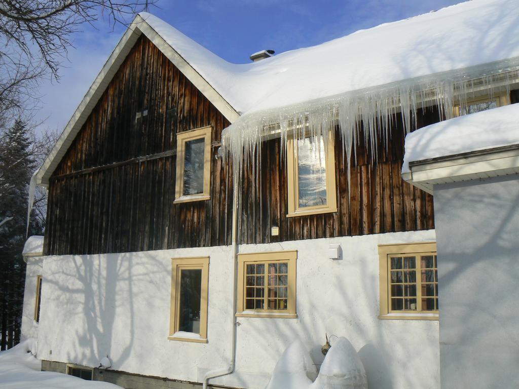 Auberge De La Tour Et Spa Magog ภายนอก รูปภาพ