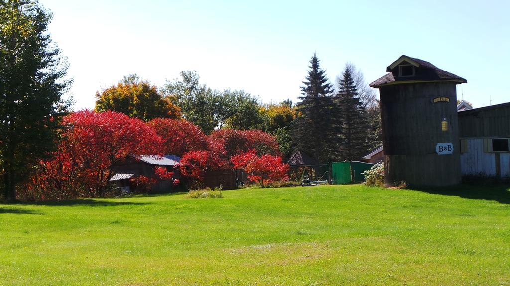 Auberge De La Tour Et Spa Magog ภายนอก รูปภาพ