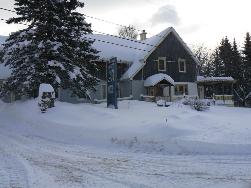 Auberge De La Tour Et Spa Magog ภายนอก รูปภาพ