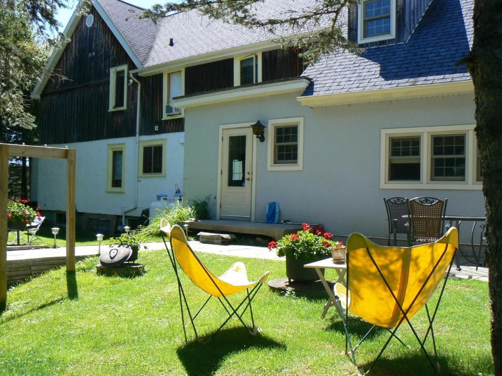 Auberge De La Tour Et Spa Magog ภายนอก รูปภาพ