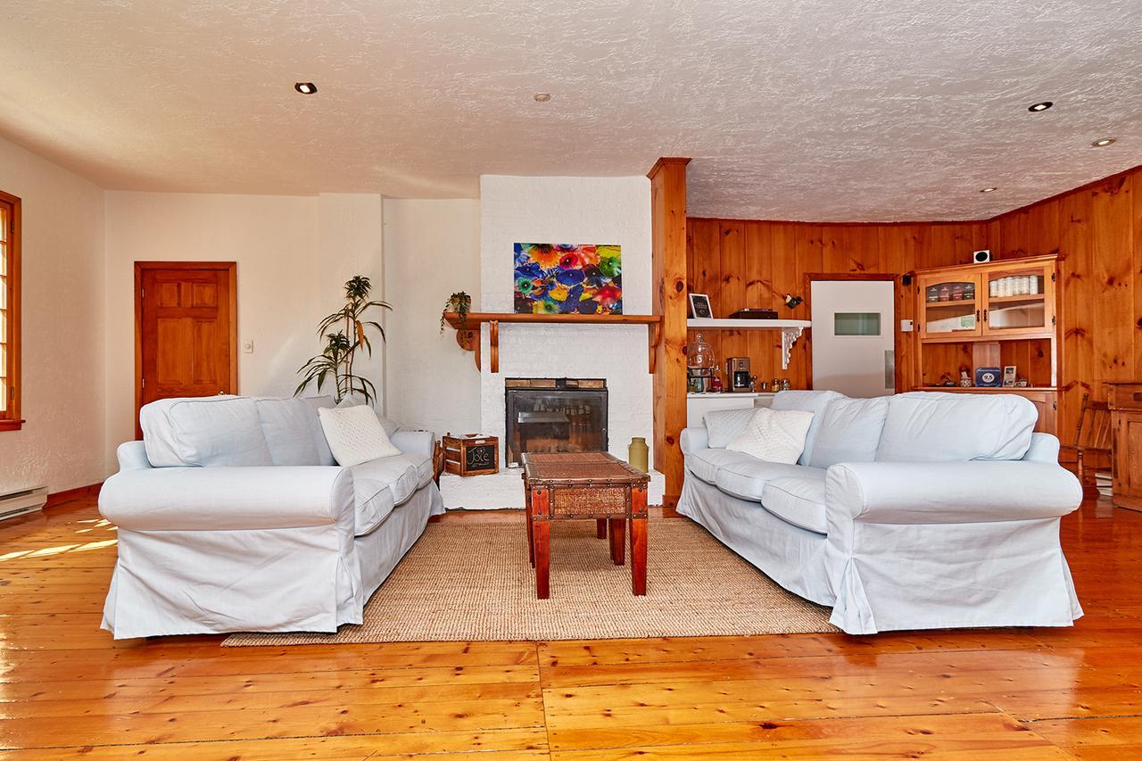 Auberge De La Tour Et Spa Magog ภายนอก รูปภาพ